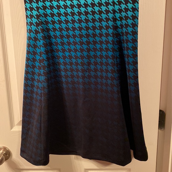 💕5 for $20💕Ombré dress - Picture 3 of 4